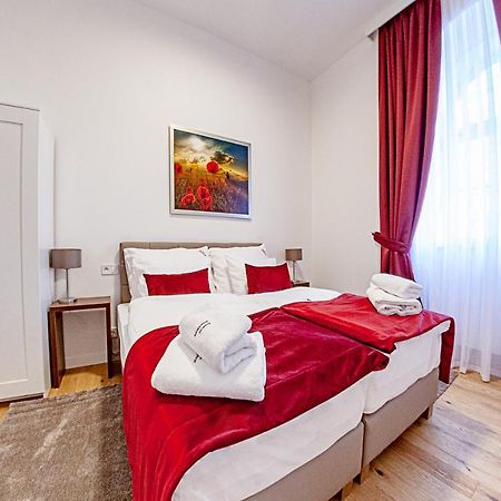 Gold Residence Marianske Lazne Bagian luar foto