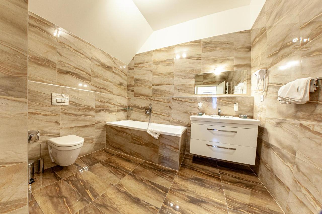 Gold Residence Marianske Lazne Bagian luar foto